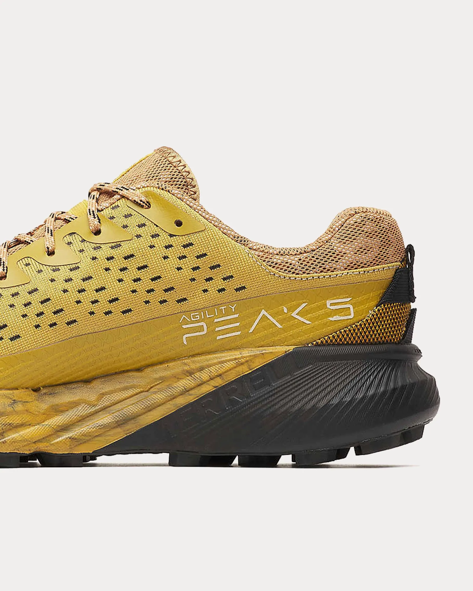 Agility Peak 5 Syrax Running Shoes