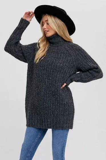 Chunky Turtle Neck Tunic Sweater - Gray
