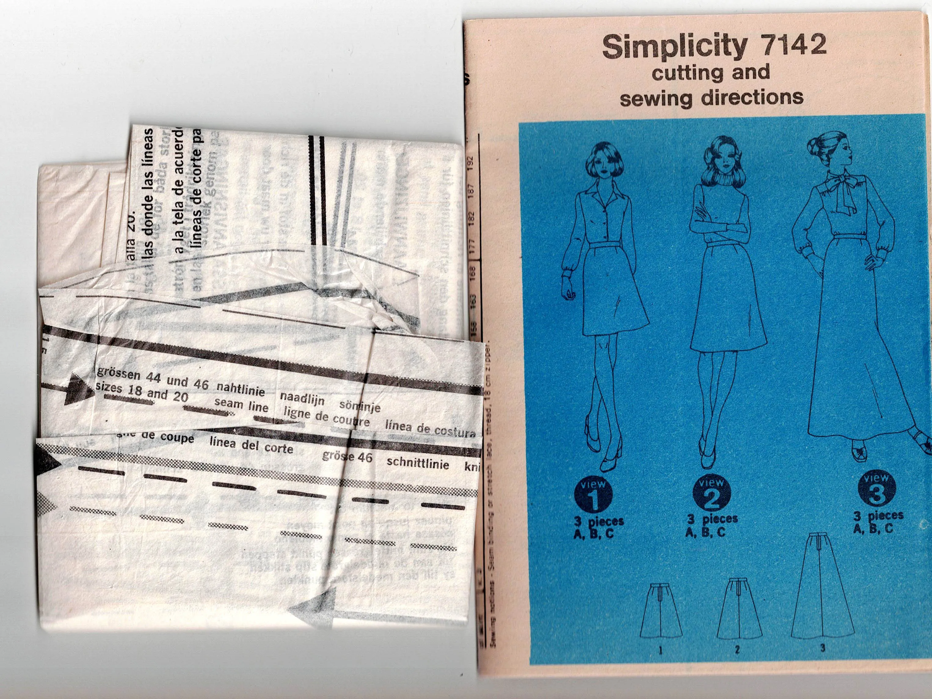 Simplicity 7142 Womens Classic A Line Mini Midi Maxi Skirts 1970s Vintage Sewing Pattern Size 12 or 18 & 20
