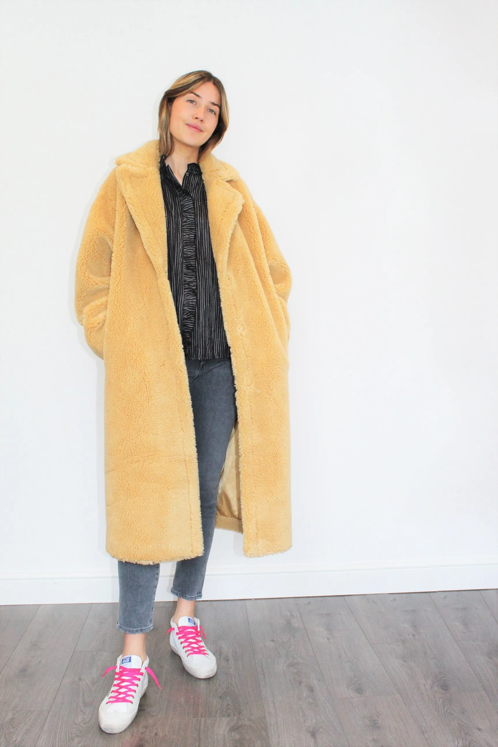 STAND Maria Coat in Honey